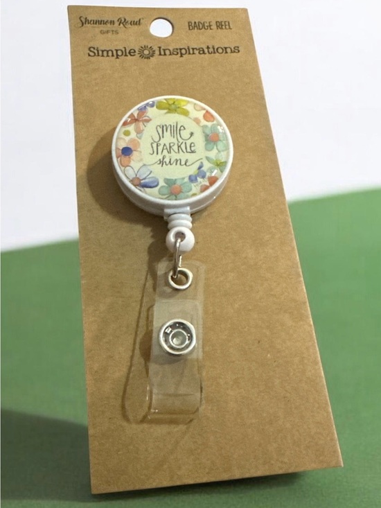 Accessories - Simple Inspirations Floral "Smile Sparkle Shine" Badge Reel
1775
